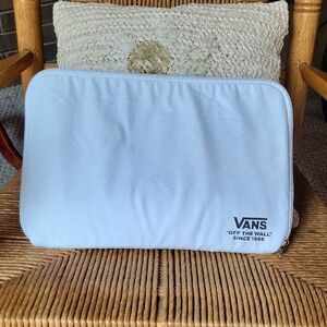 Vans "off the wall" zippered laptop case